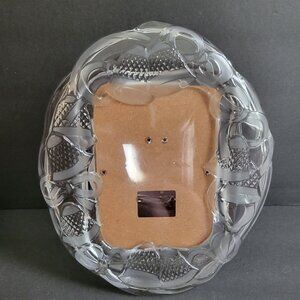 Crystal Clear Signatures Oval Glass Frame With Etched Ribbon Design